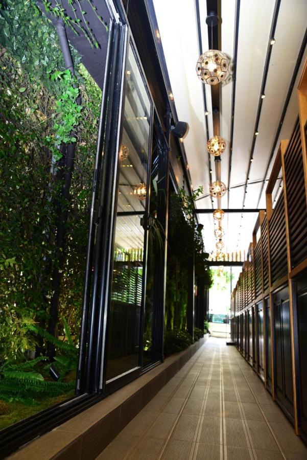 Hotel Comfort Tirana Kültér fotó