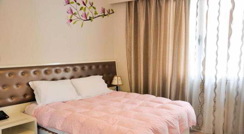 Hotel Comfort Tirana Kültér fotó