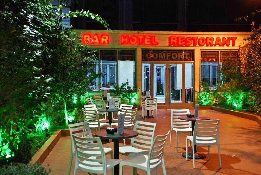 Hotel Comfort Tirana Étterem fotó